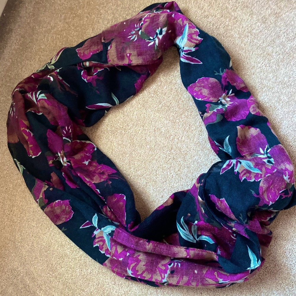 Avon Infinity Scarf